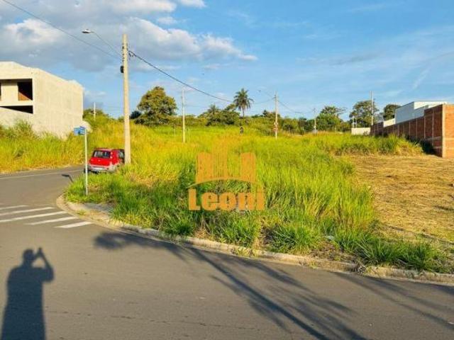 Terreno excepcional de esquina no Portal da Aliança II