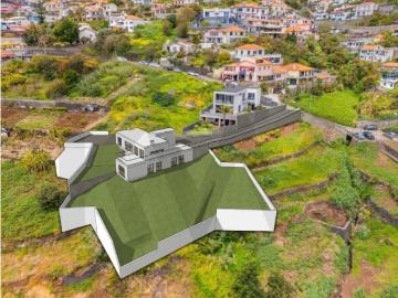 Terreno Exclusivo com Vista Panorâmica sobre a Baía do Funchal