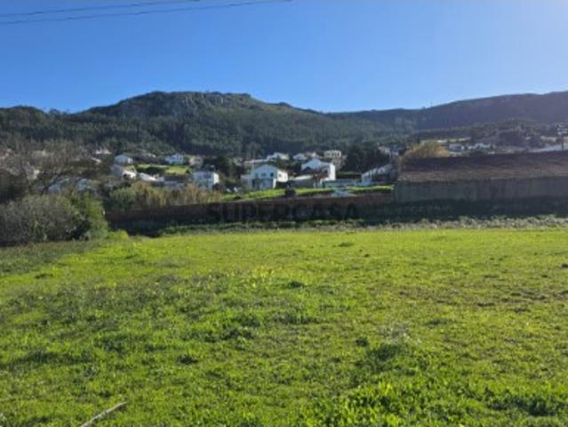 Terreno Exclusivo de 12.000 m² na Serra de Montejunto Onde a Natureza e o Luxo se Encontram