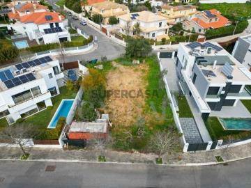 Terreno Exclusivo em Birre Onde o Luxo Encontra a Natureza