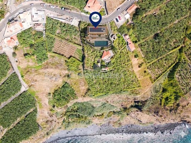 Terreno Exclusivo em Primeira Linha de construção
