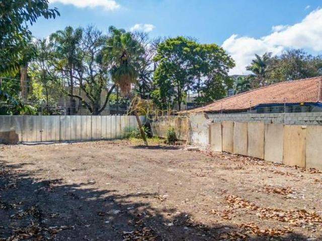 Terreno Exclusivo na AV. brasil 635m², local nobre!