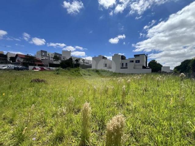 Terreno Ecoville 2.200 Metros ZR3