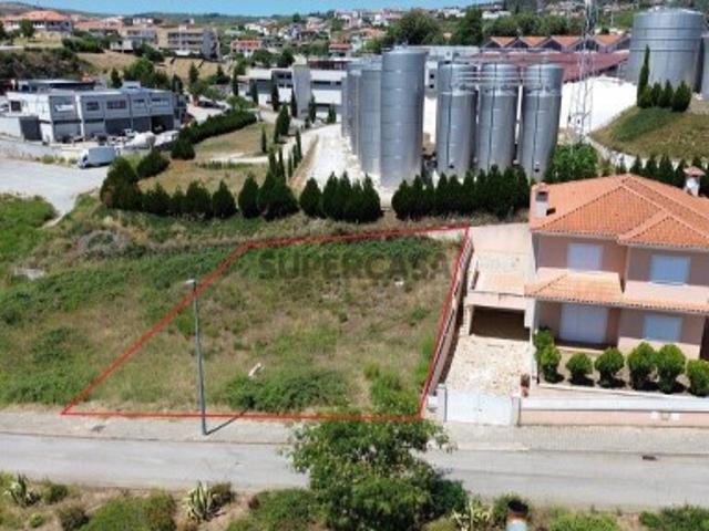 Terreno em Murça de 437,00 m²
