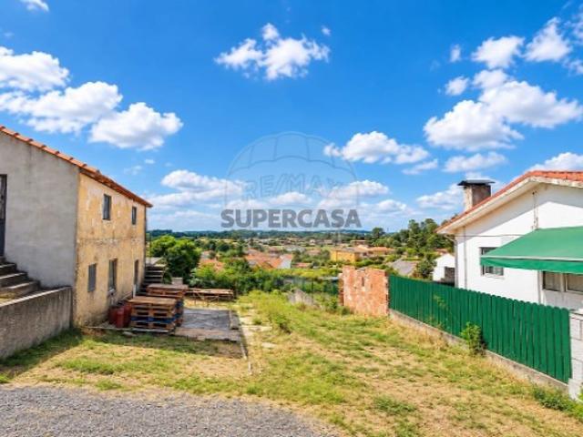 Terreno em Macieira de Sarnes