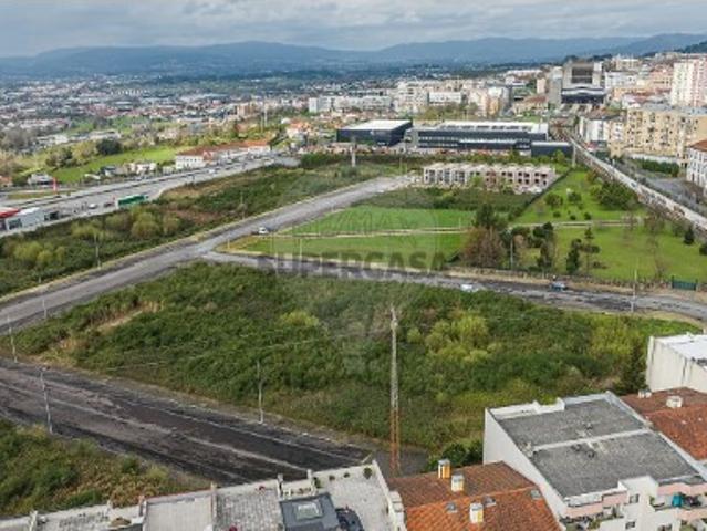 Terreno em Maximinos, Sé e Cividade