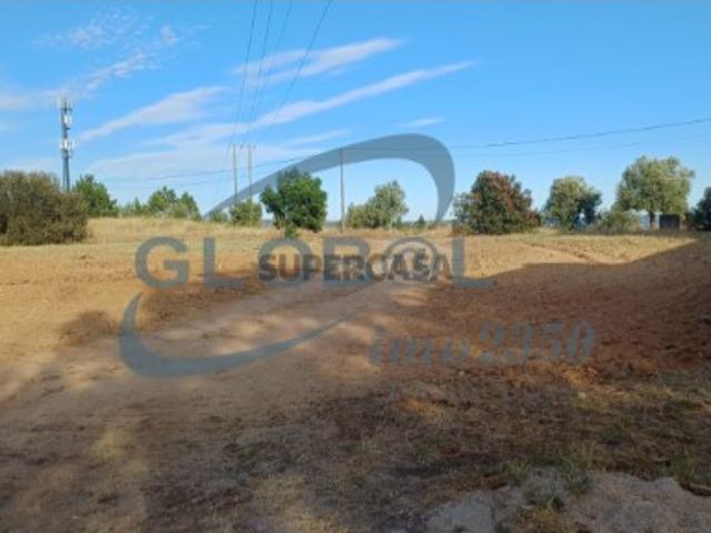 Terreno em Meia Via