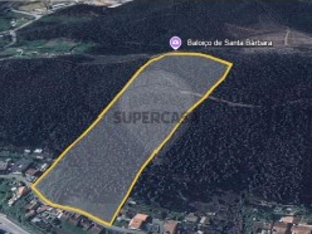 Terreno em Melres e Medas