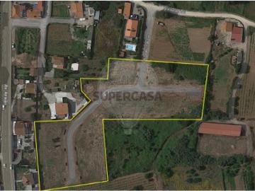 Terreno em Miragaia e Marteleira