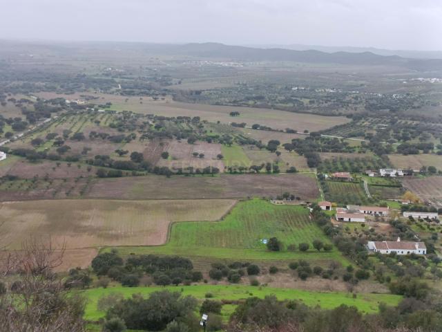 Terreno em Monsaraz junto ao Castelo