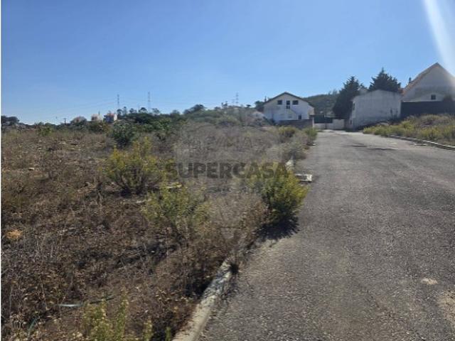 Terreno em Montelavar