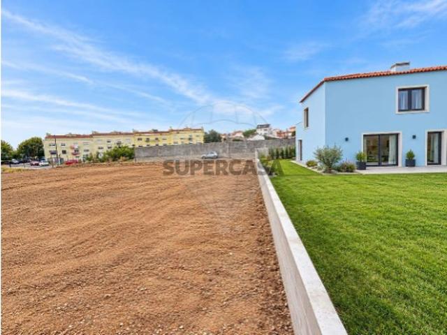 Terreno em Montelavar