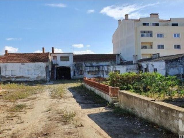 Terreno em Montijo e Afonsoeiro de 2432,00 m²