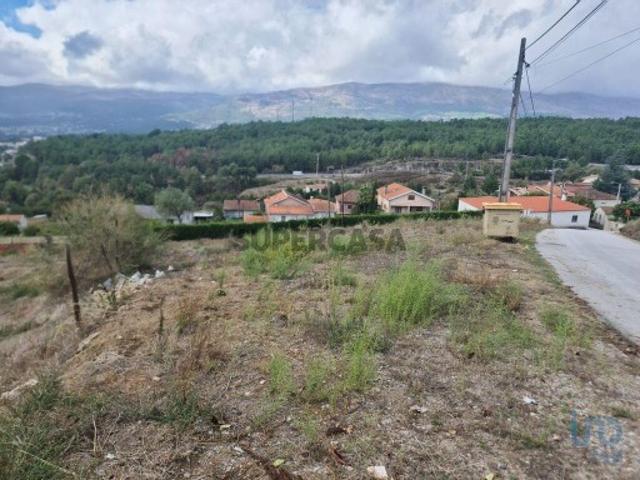 Terreno em Mouçós e Lamares de 934,00 m²