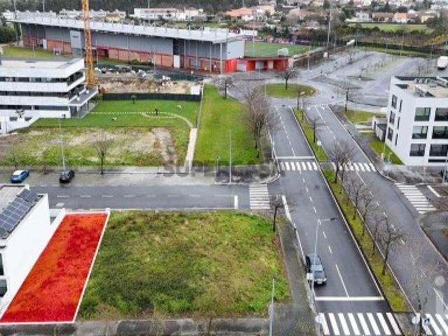 Terreno em Nogueira e Silva Escura