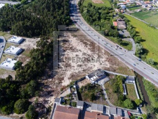 Terreno em Ovar com 10.700 m2