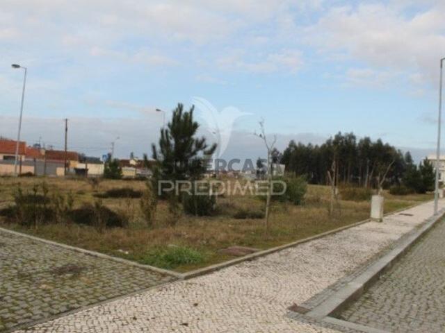 Terreno em São Vicente de Pereira Jusã