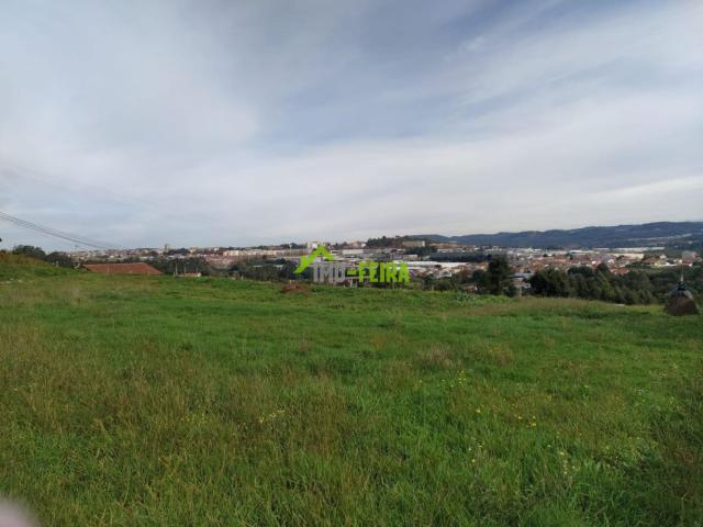 Terreno em Oliveira de Azeméis