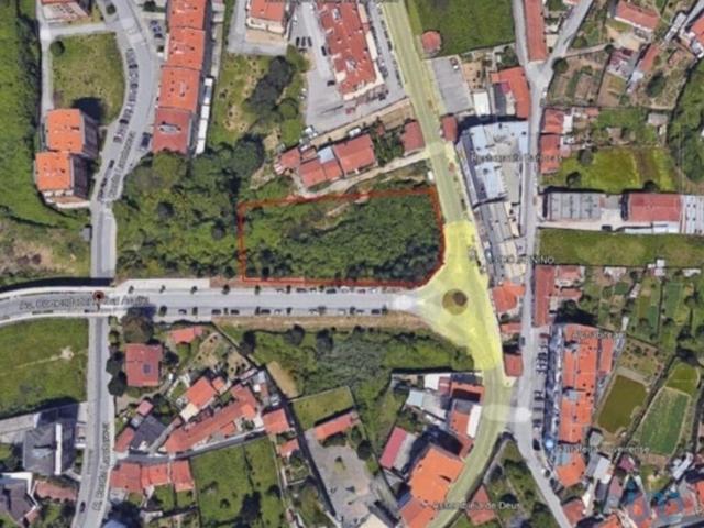 Terreno em Oliveira De Azeméis, Santiago De Riba Ul, Ul, Macinhata Da Seixa E Madail de 3765,00 m²