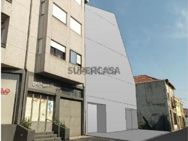 Terreno em Oliveira do Douro