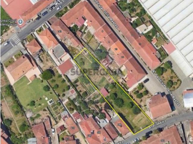 Terreno em Oliveira do Douro