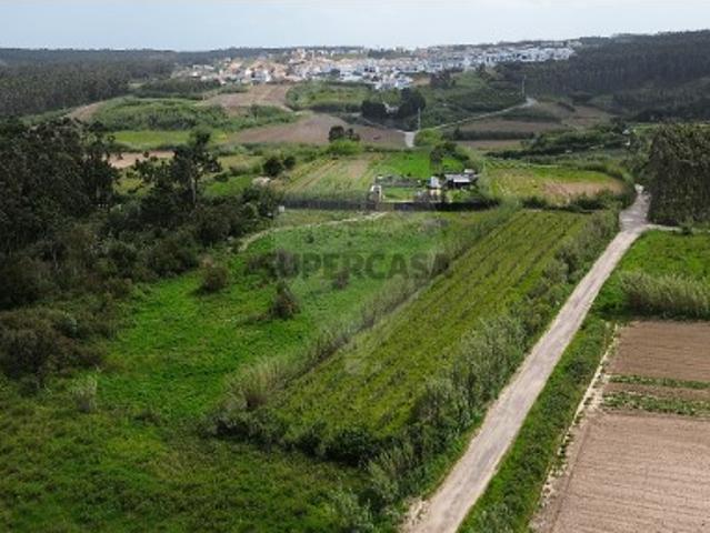 Terreno em Atouguia da Baleia