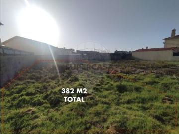 Terreno em Atouguia da Baleia