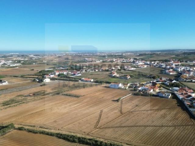 Terreno em Atouguia da Baleia