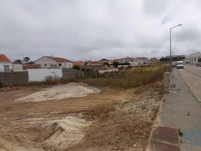 Terreno em Atouguia da Baleia de 153,00 m²
