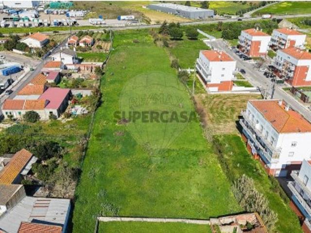 Terreno em Aveiras de Cima