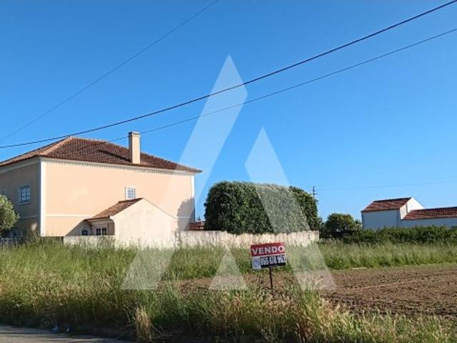 Terreno em Aveiro junto à C+S de Aradas