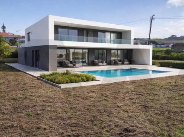 TERRENO EM AZAMBUJA | 505 m² DE POTENCIAL