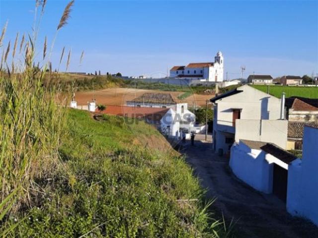 Terreno em Azueira e Sobral da Abelheira