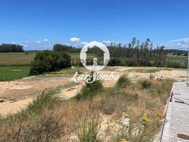 Terreno em Azurara