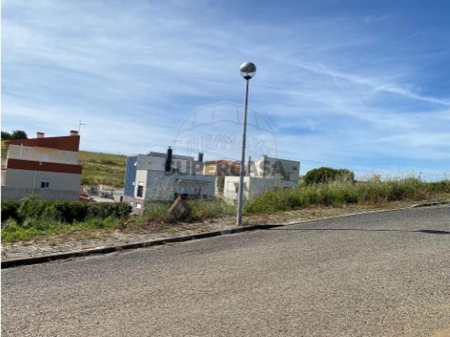 Terreno em A dos Cunhados