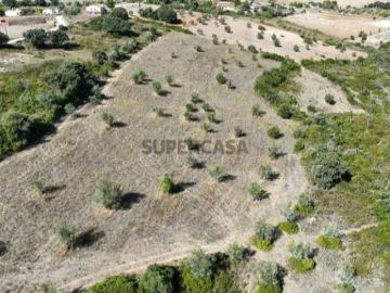 Terreno em Abitureiras de 17600,00 m²