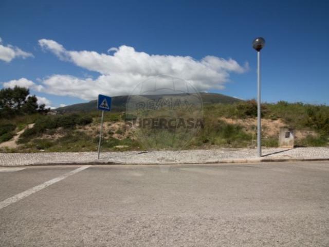 Terreno em Abrigada e Cabanas de Torres