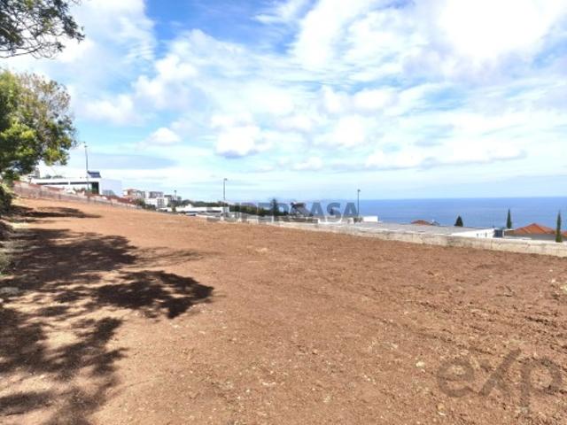 Terreno em Água de Pena