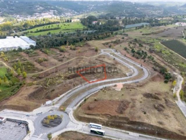 Terreno em Alcobaça e Vestiaria