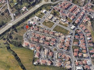 Terreno em Albarraque com Projeto para T5 com piscina e Licença a Pagamento