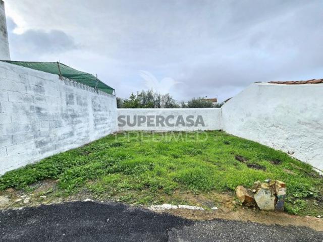 Terreno em Aldeia dos Fernandes