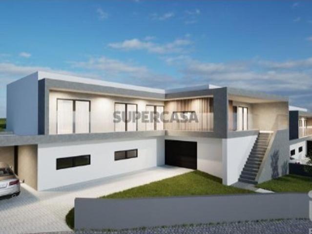 Terreno em Alqueidão da Serra