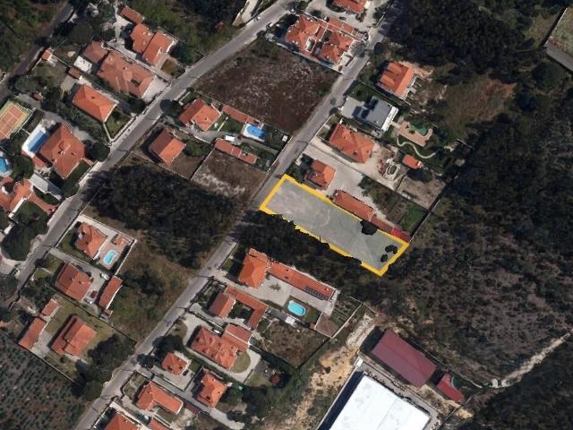 Terreno em Alto do Nobre, Caldas da Rainha, com 1.760 m²