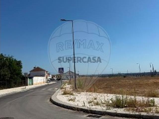 Terreno em Alto do Seixalinho, Santo André e Verderena