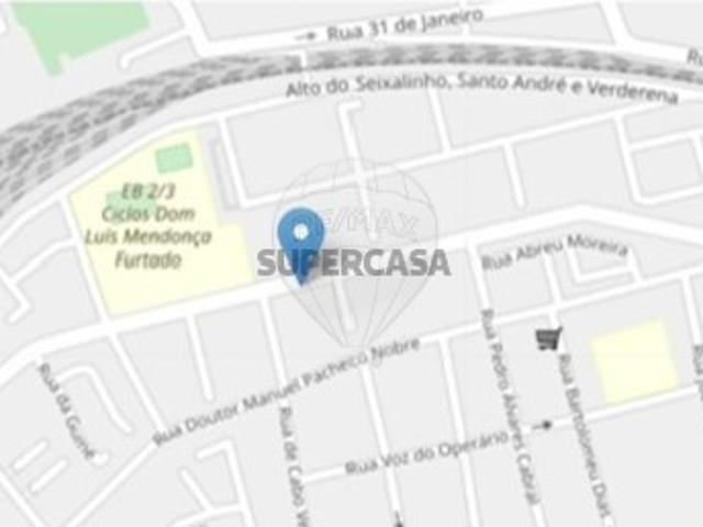 Terreno em Alto do Seixalinho, Santo André e Verderena