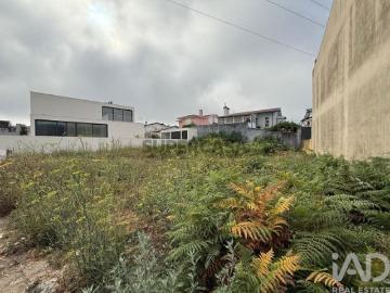 Terreno em Alvarelhos e Guidões de 261,00 m²