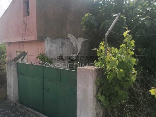 Terreno em Alverca do Ribatejo e Sobralinho