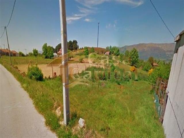 Terreno em Alvites