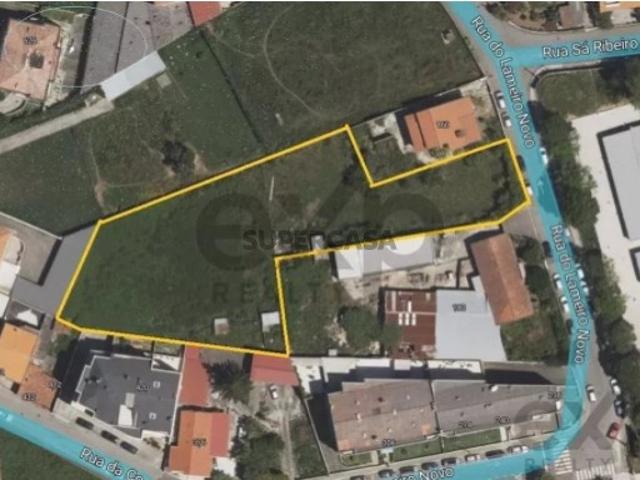 Terreno em Arcozelo