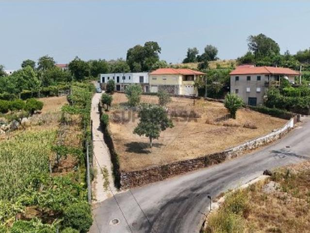Terreno em Arco de Baúlhe e Vila Nune